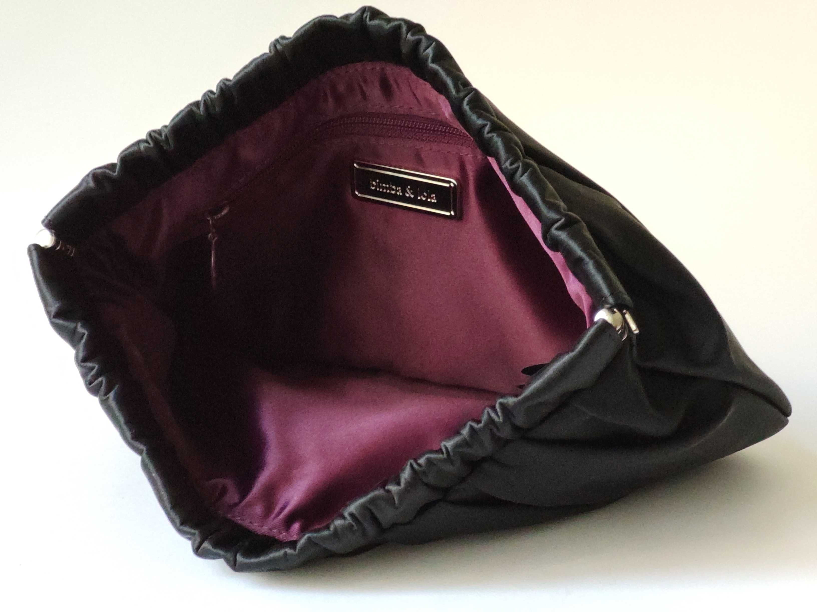 Carteira pochete clutch em cetim preto, Bimba y Lola SALDOS