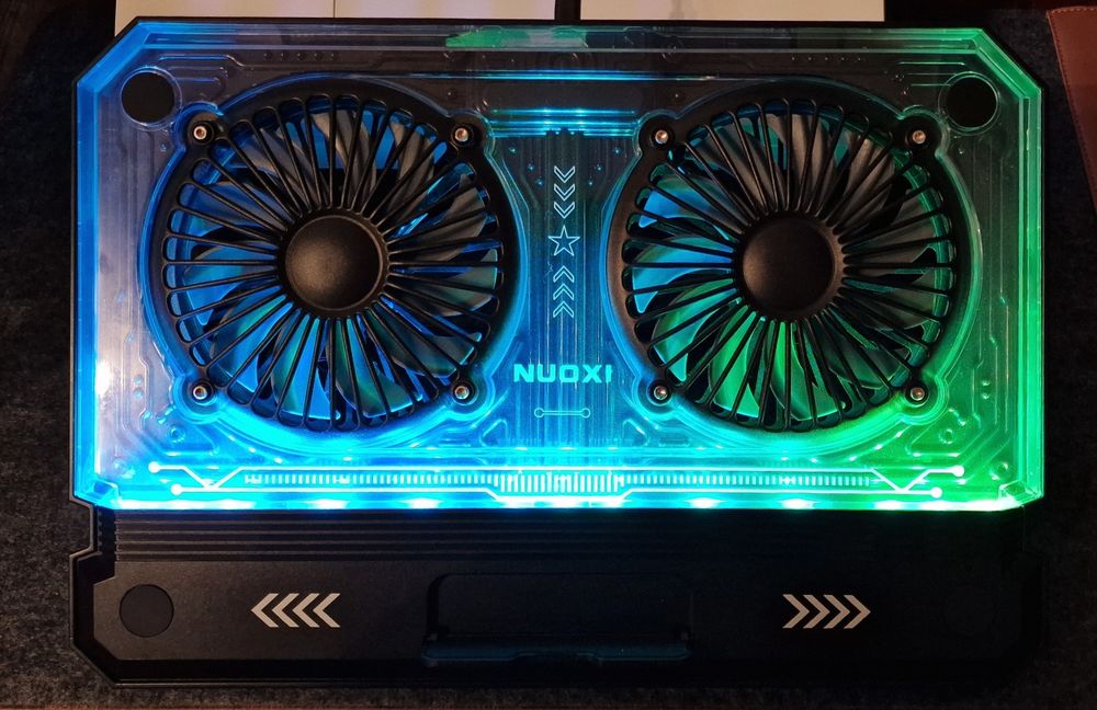 Підставка охолоджуюча для ноутбука / Подставка охлаждающая Nuoxi C300