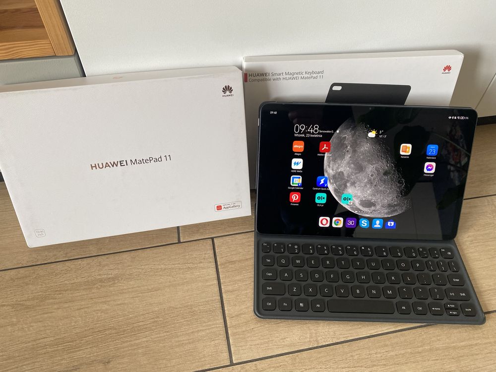 Huawei MatePad 11 + Smart Magnetic Keyboard