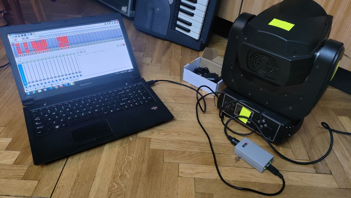 Ruchome Głowy LED 90W - Okazja! 4 szt. Sterownik DMX, laptop, przewody