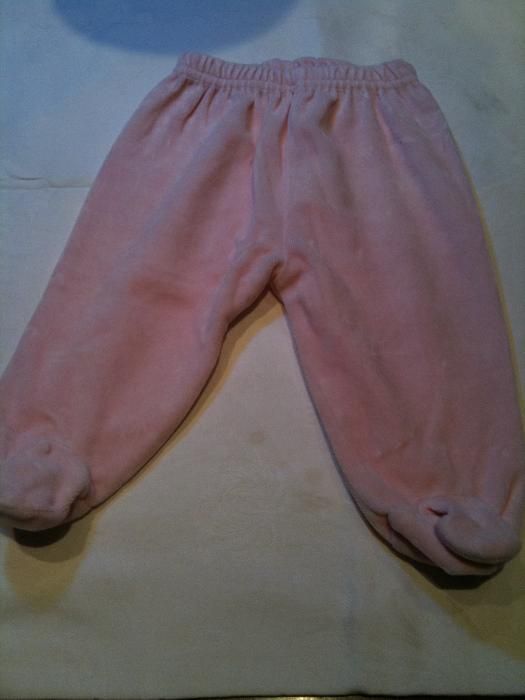 Conjunto em veludo rosa 6 meses da Zippy