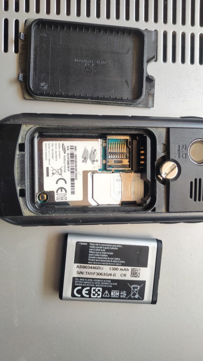 Samsung pancerny GT-B2710