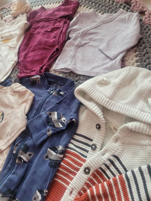 Paka paczka zestaw ubranek 56 body spodnie sweterek bluza kaftanik