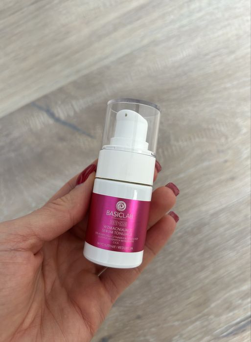 BasicLab Wzmacniające serum tonujące do skóry naczynkowej i wrażliwej