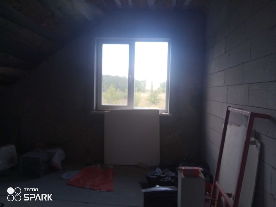 Продаю коттедж современной постройки гМерефа тихий центр р-н ЦРБ