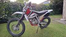 AJP PR3 200cc e MLZ 125cc