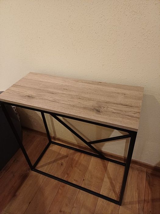 Konsola w stylu loft