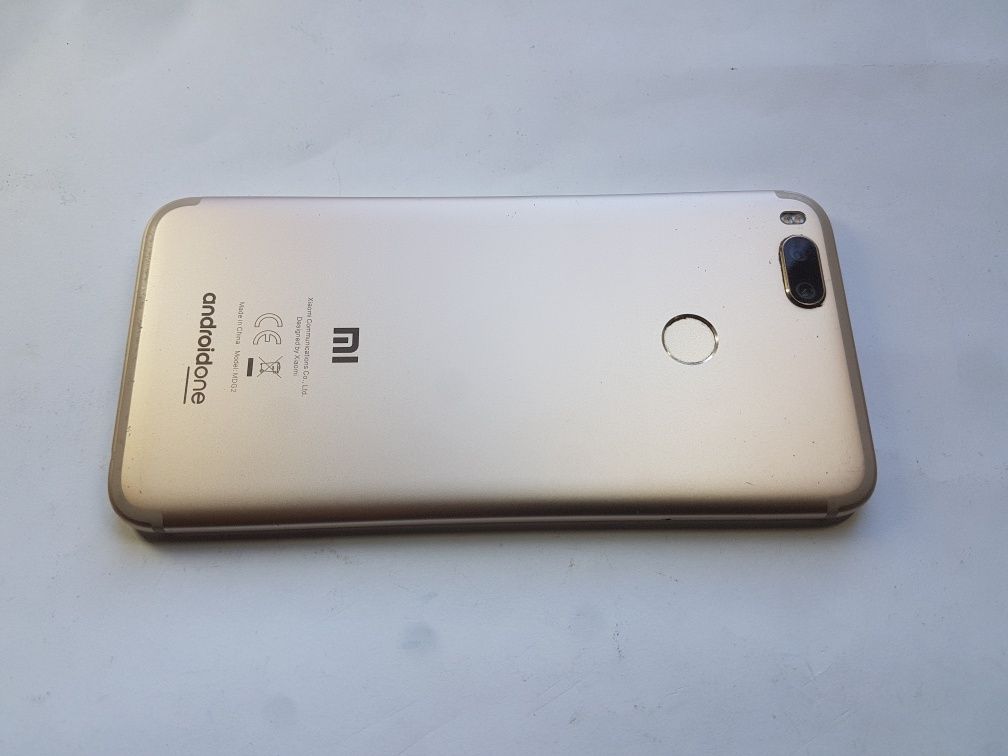 Xiaomi mi A1  4/64 9 Android
