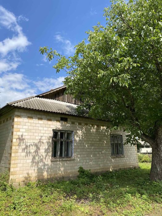 Будинок с. Шутроминці