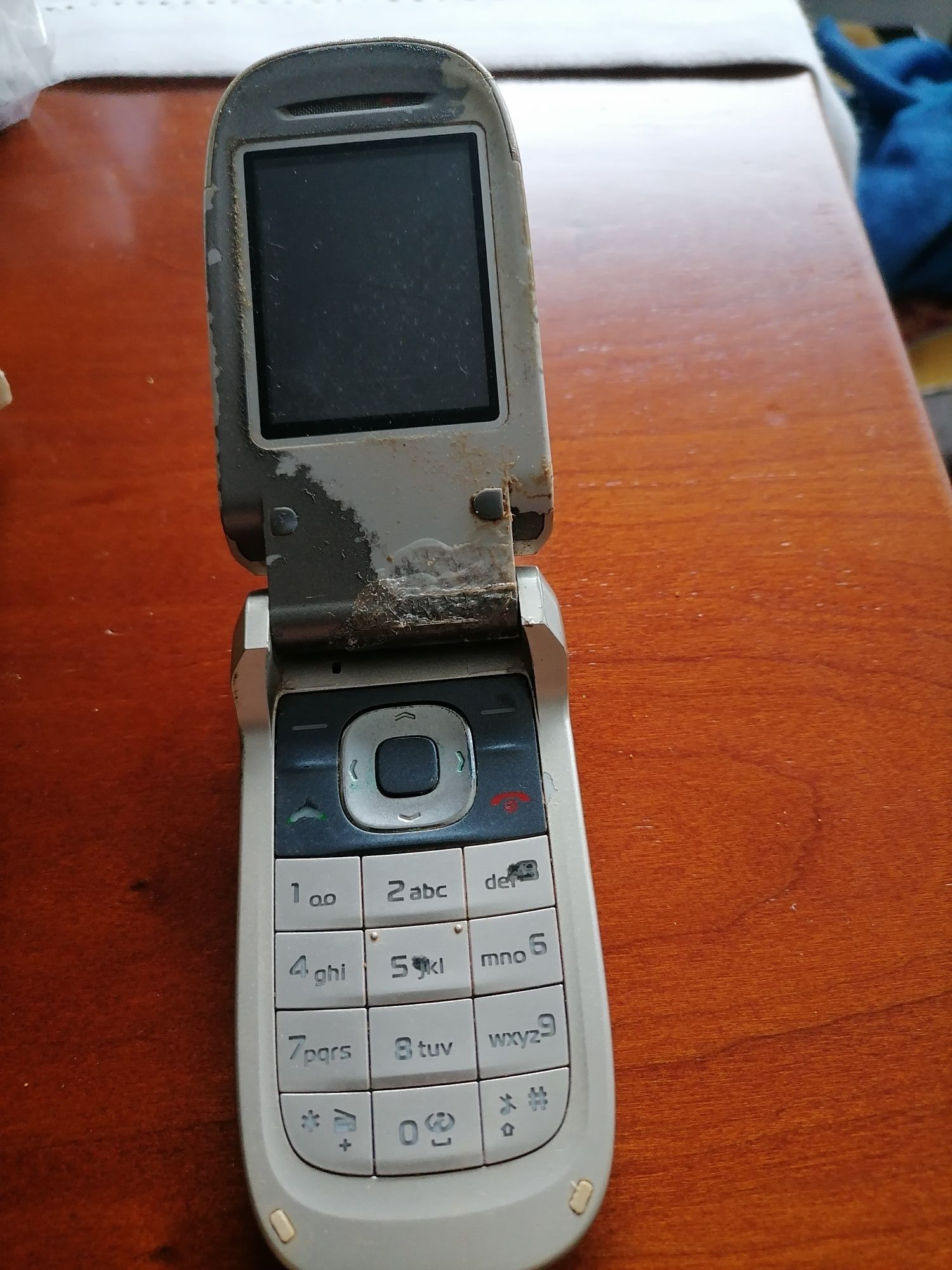 Nokia 2760 usado