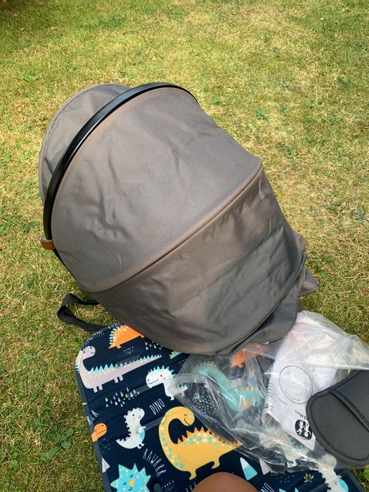 Wózek Petite & Mars street+air, zestaw, składający- spacerówka do 22kg