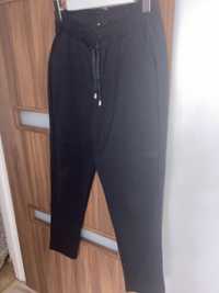 Spodnie czarne eleganckie na gumie r. L/XL