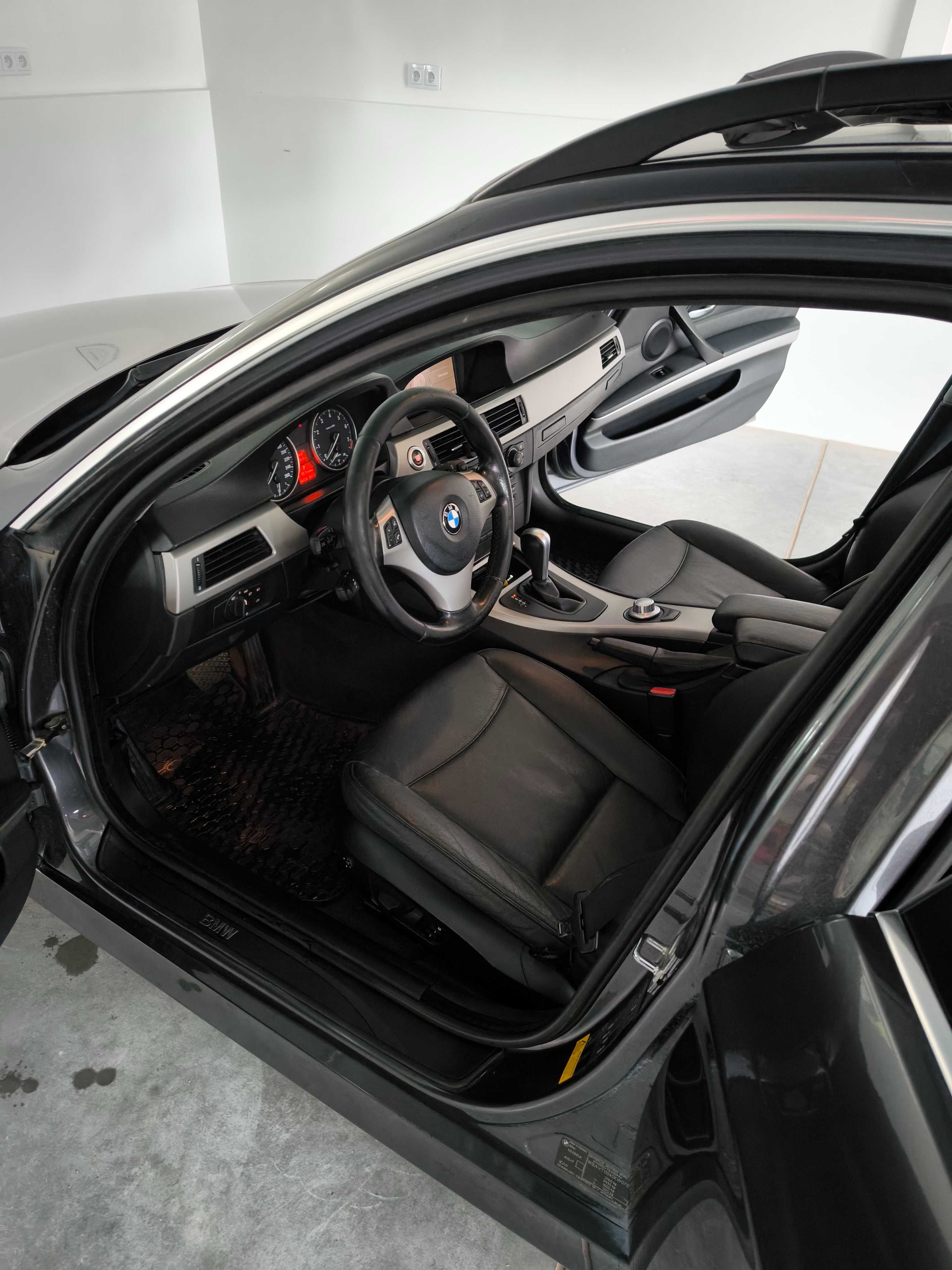BMW E91 325xi 218km LPG