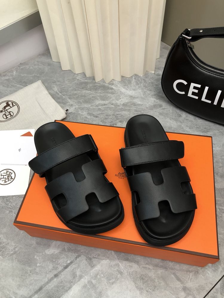Klapki firmy Hermes
