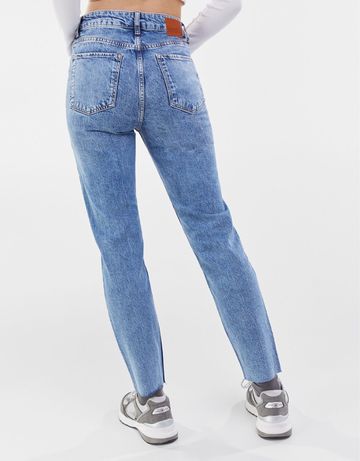 Джинсы bershka Slim fit jeans