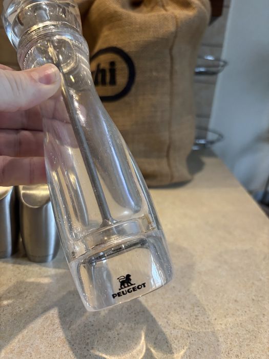 Młynek Peugeot do pieprzu soli