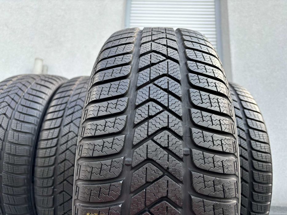 4szt zimowe 225/40R19 Pirelli 7mm 100% bieżnika 2021r bdb stan! Z5188