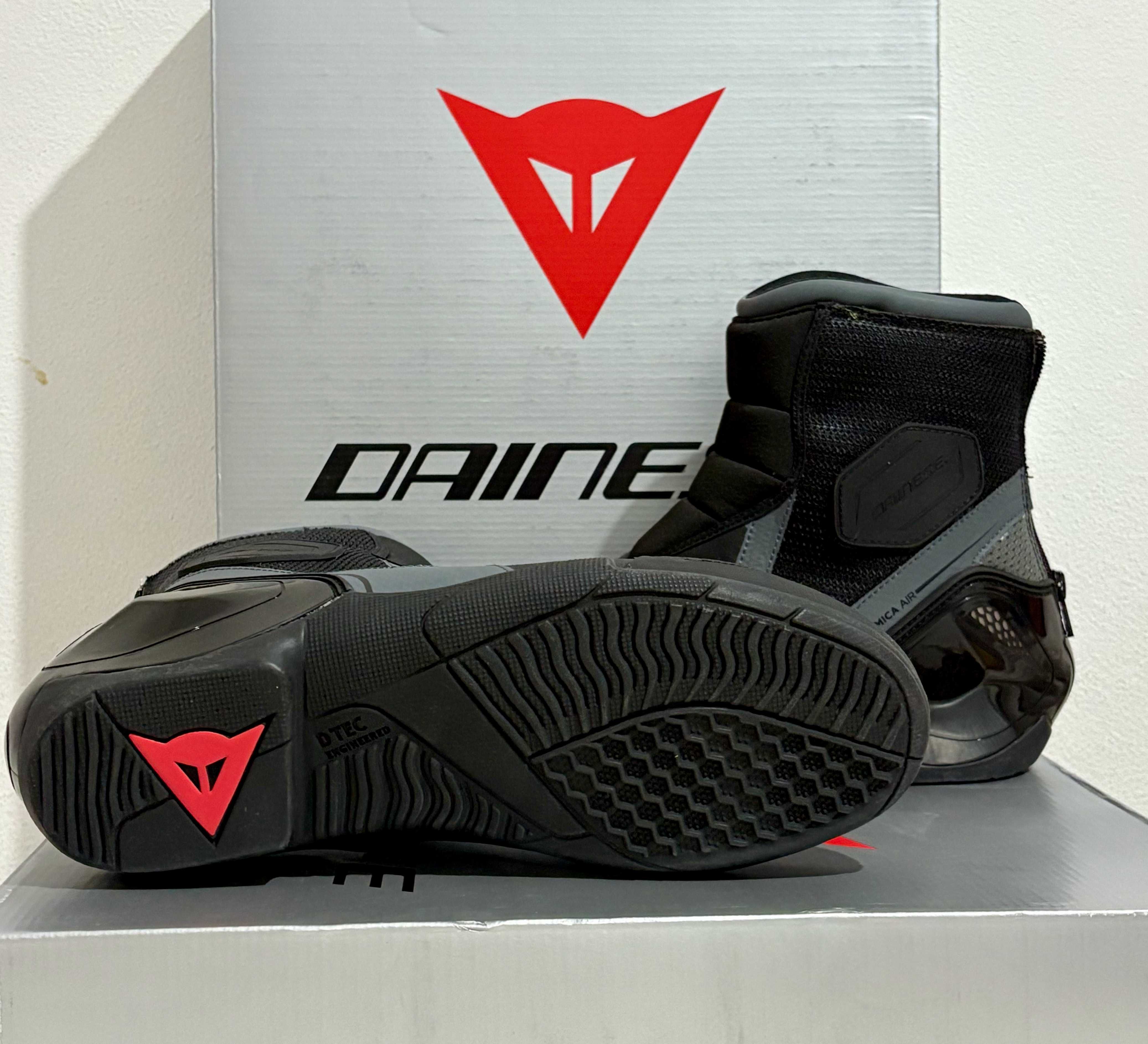 Botas NOVAS Dainese mota. Ventiladas. Preto/Cinza. Nrs 40, 41 e 42