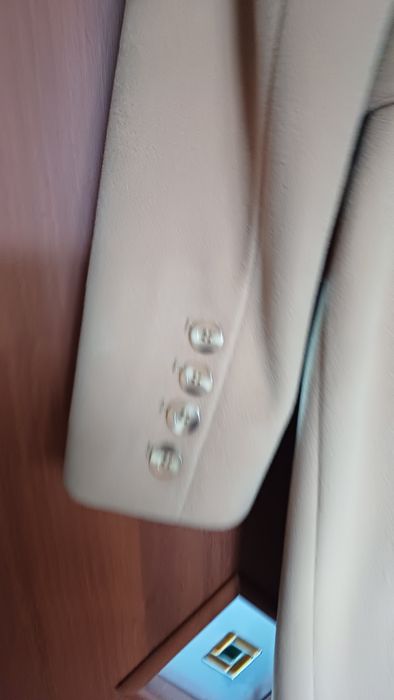 Пальто демісезонне,в хорошому стані,розмір 44