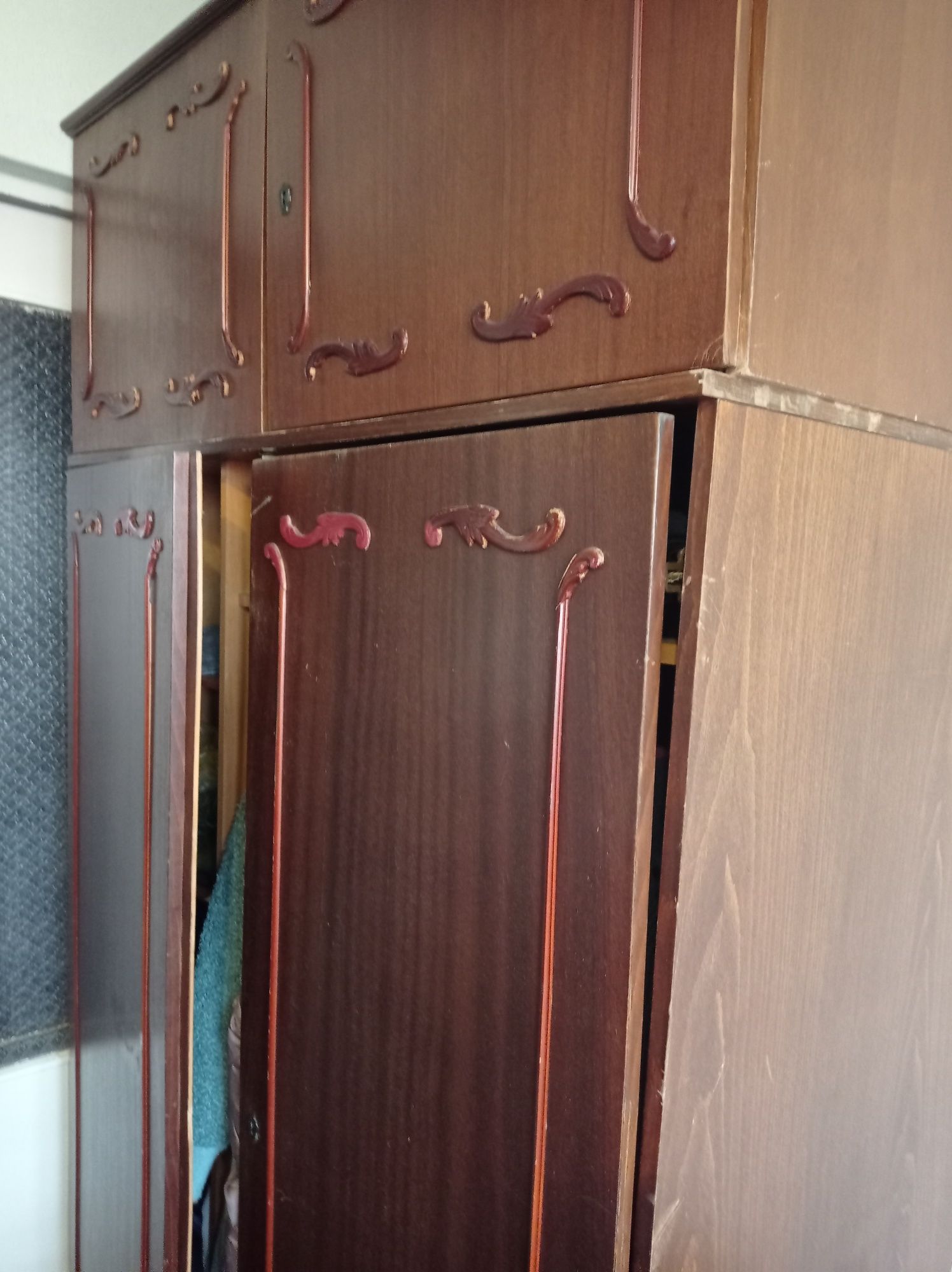 Продам шифонер б/у