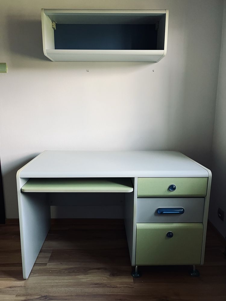Zestaw mebli dzieciecych szary/zielony capslock BRW black red white