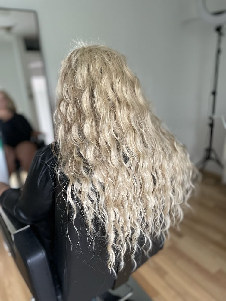 Afroloki, warkoczyki afrykańskie, warkoczyki boho, przedłużanie włosów