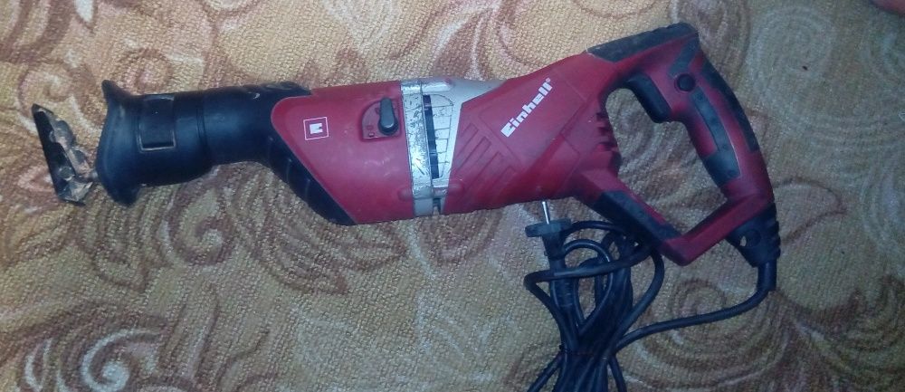 Мощная сабельная пила Einhell TE-AP 1050 ( б/у).