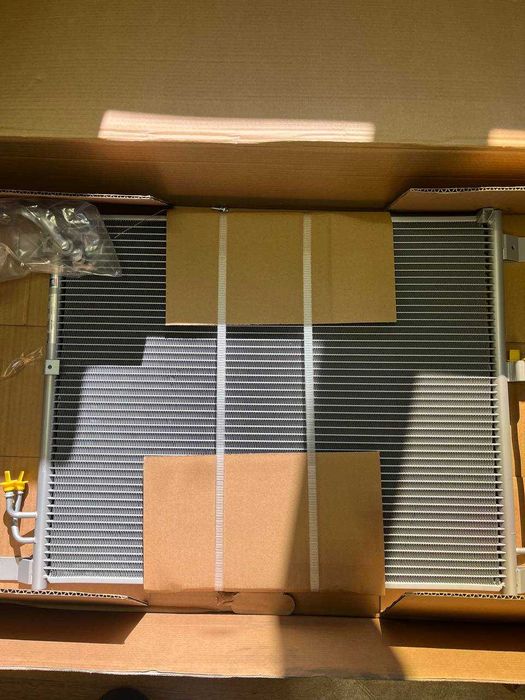 Конденсер кондиціонера
INFINITI EX, FX, QX70