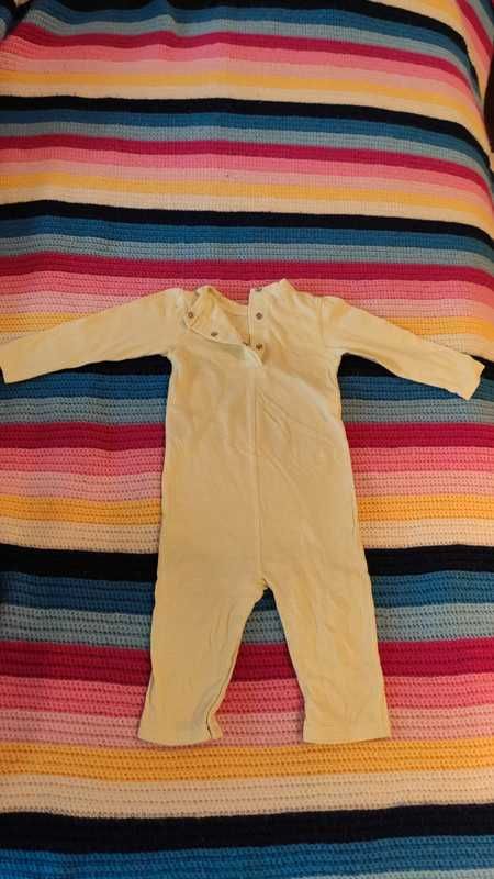 Babygrow menina, verde pistácio com motivo rosa, 12 meses. Les petits