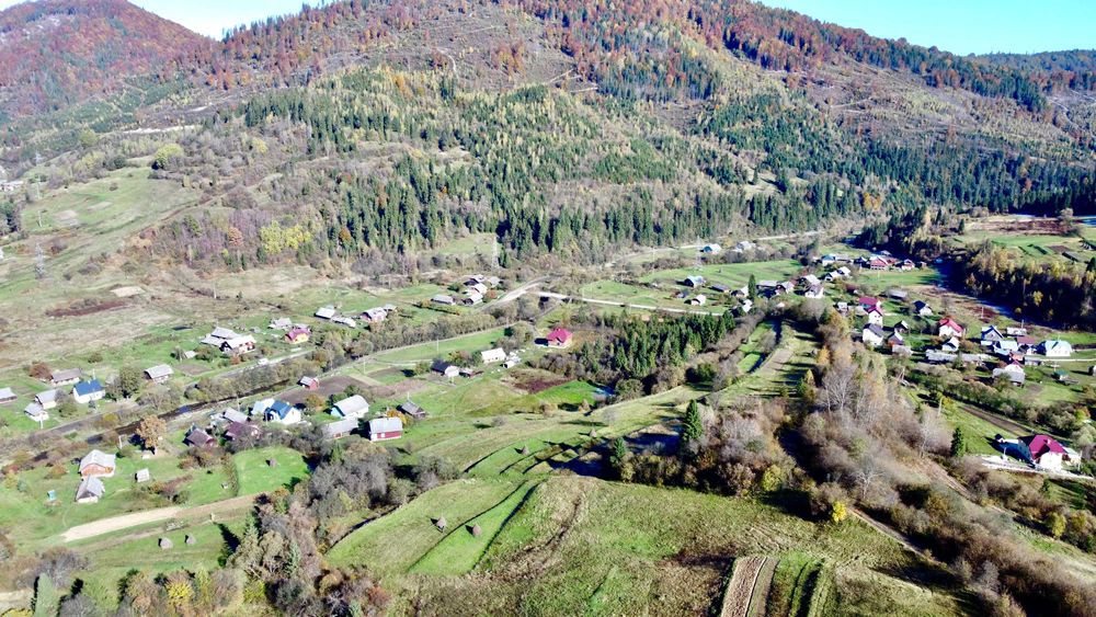 Продається земельна ділянка в Карпатах