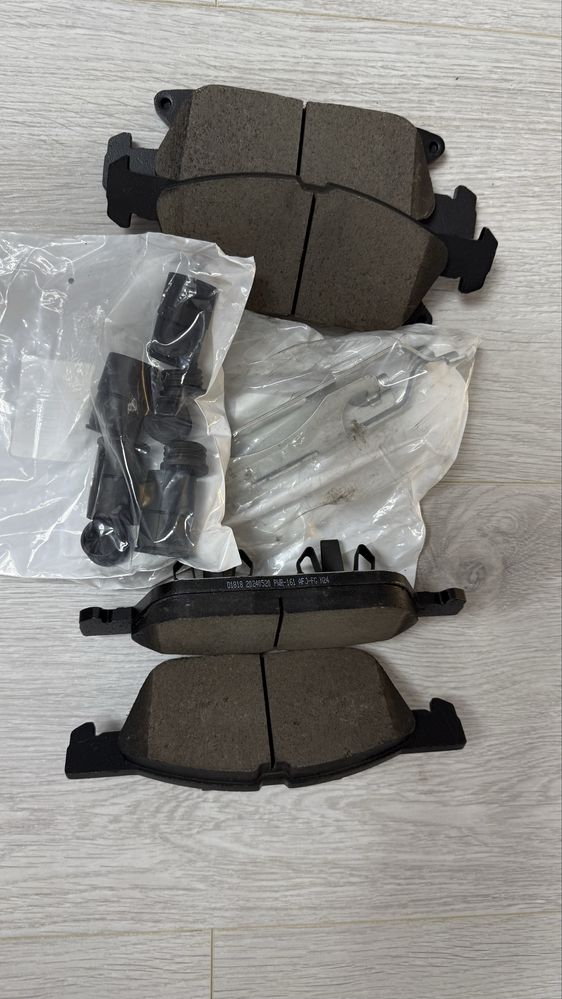 Передні колодки Ford Edge; PowerStop Z23