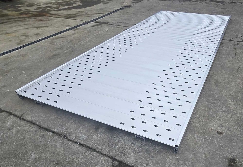 Platforma ALU 4500x2100mm deski + obrzeże Laweta Najazd Cert. VDI 2700