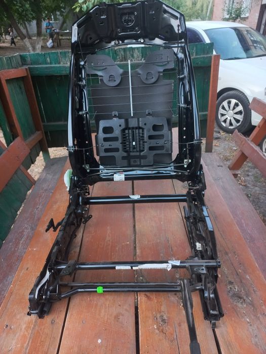 Каркас сидіння переднього пасажира механічне Volkswagen tiguan allsp