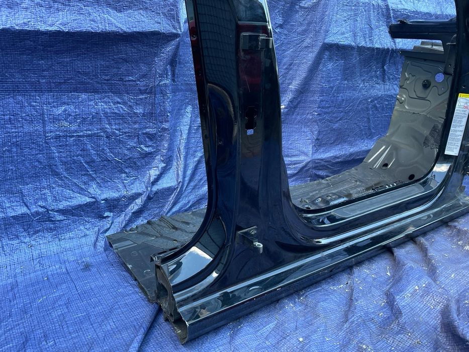 ĆWIARTKA przednia prawa podłużnica AUDI A3 S3 8V 8V5 SEDAN oryginał