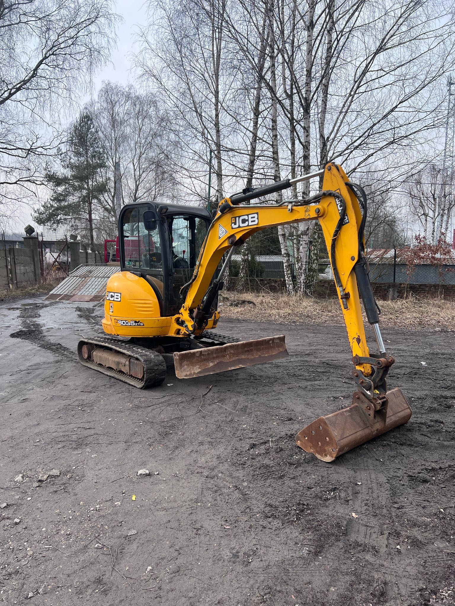 Minikoparka JCB 8035 3,5 t minikoparka stan dobry