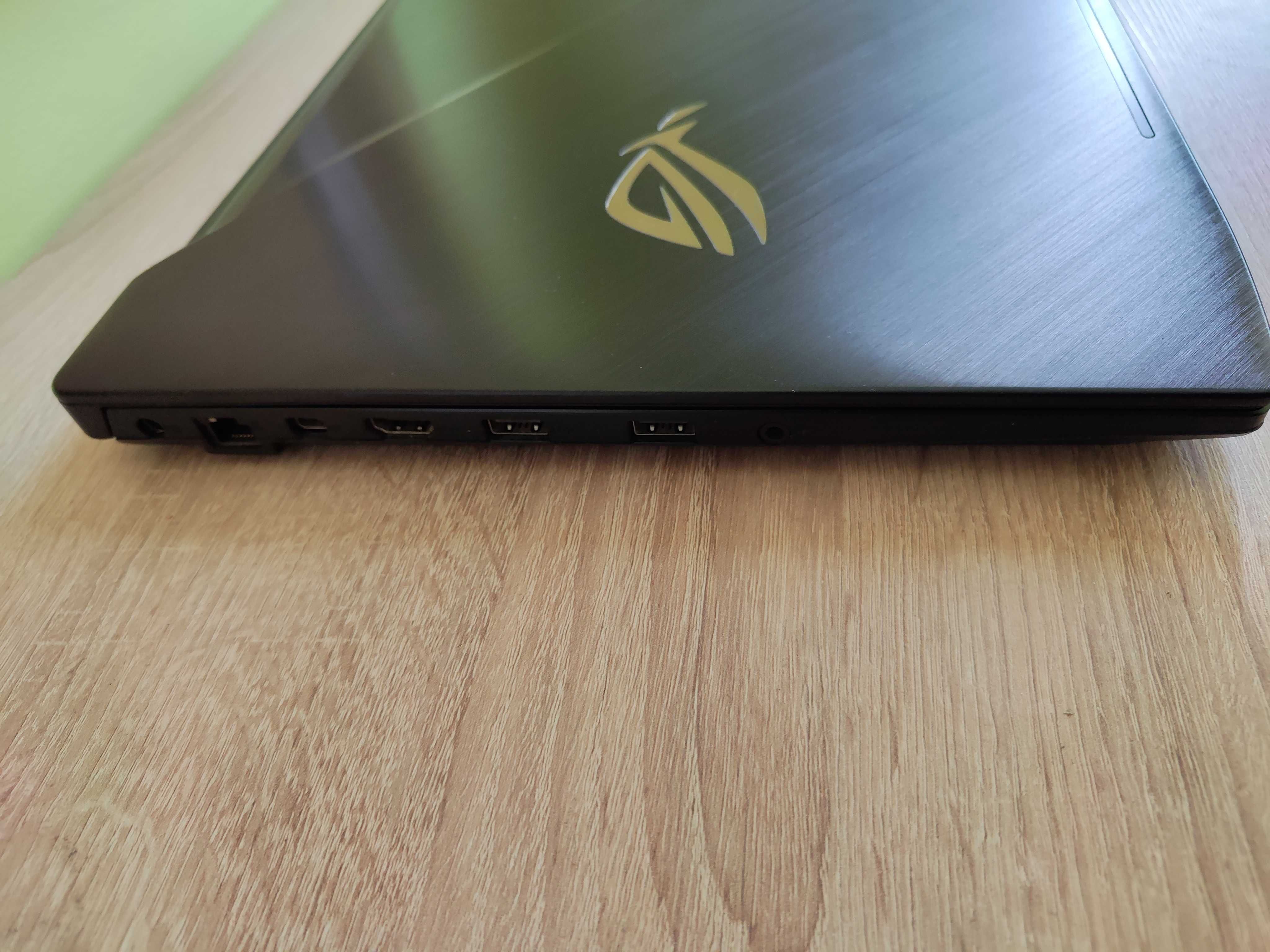 Laptop Asus ROG strix gl503