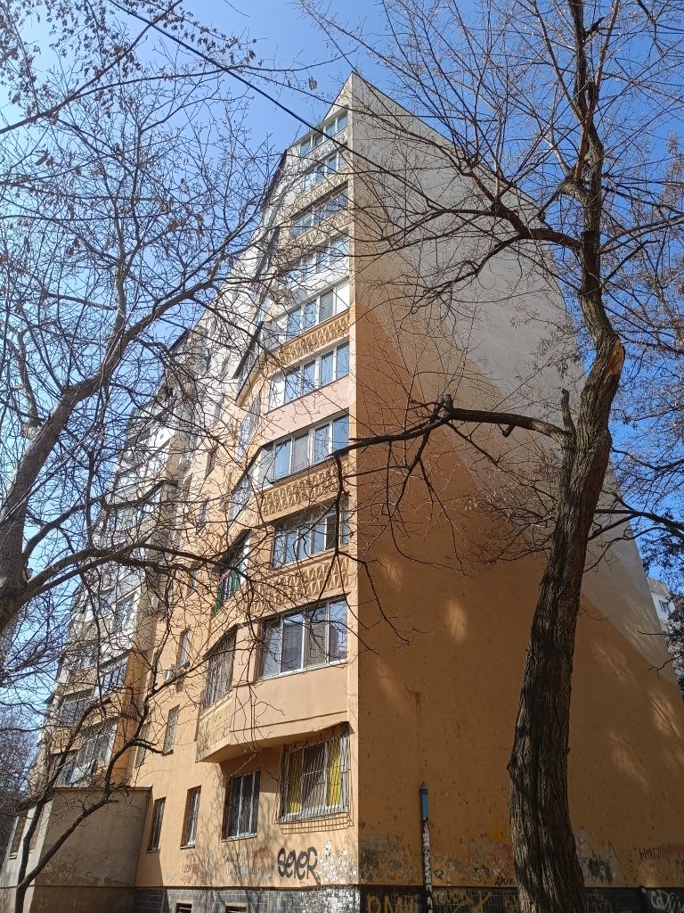 3к квартира на Бочарова/Сахарова (Атриум) Цена снижена!
