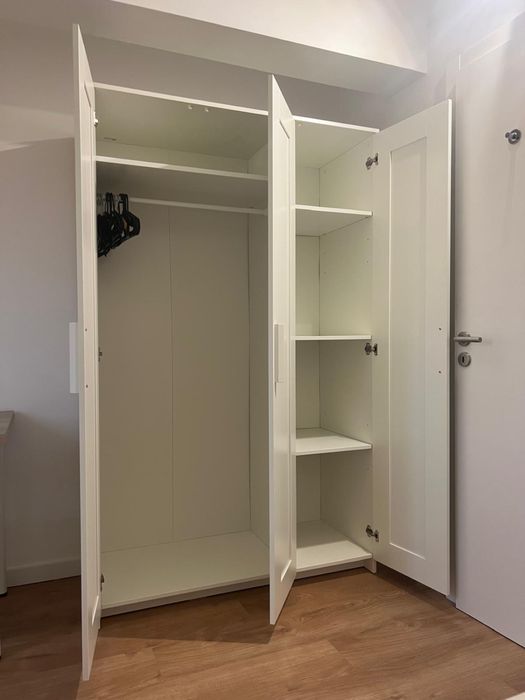 Roupeiro Brimnes IKEA