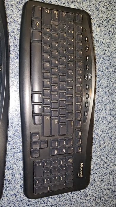Klawiatura Microsoft z myszką