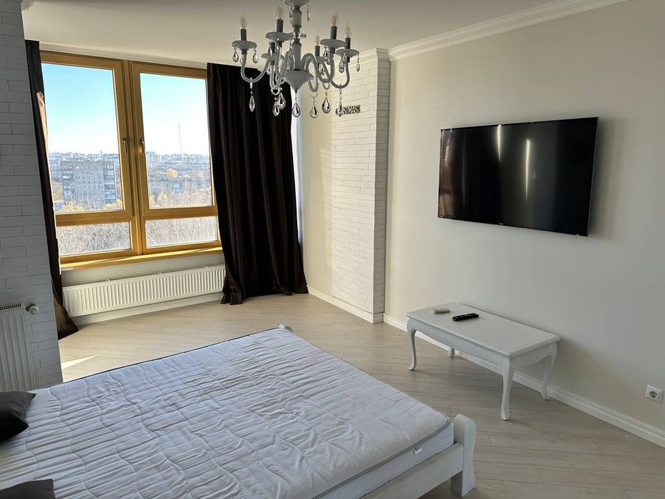 Оренда стильної 1к квартири Вільно