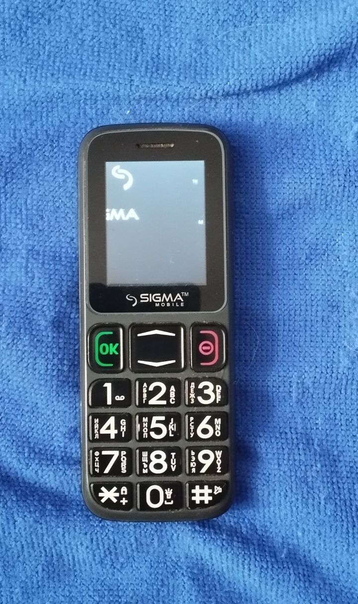 Кнопковий телефон Sigma mobile Comfort 50 Mini3 бабусефон 2SIM