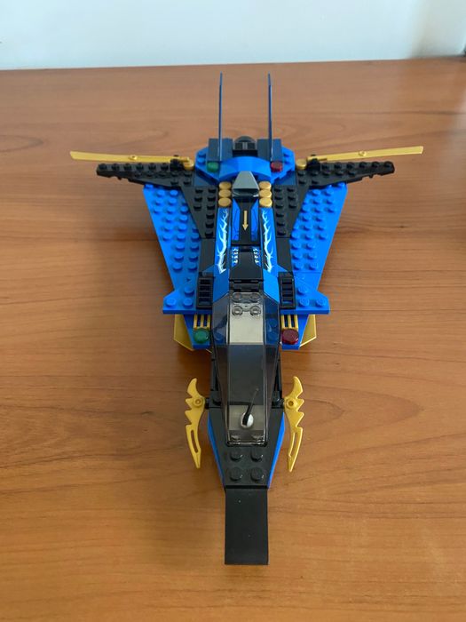 Ninjago 9442 burzliwy myśliwiec jaya