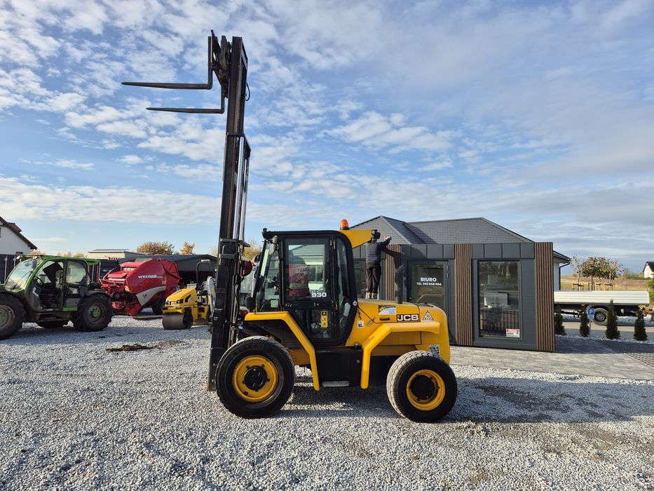 Wózek widłowy terenowy JCB 930 4x4 20r