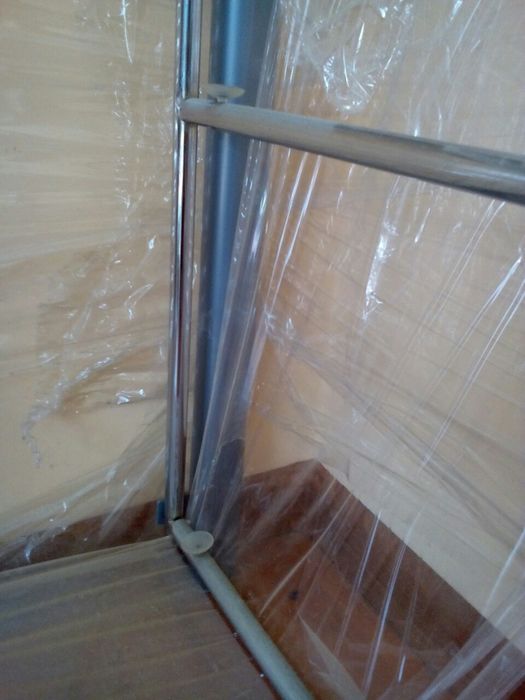 Столик. Стол. Тумбочка под телевизор. Полка. Стекло Jusk