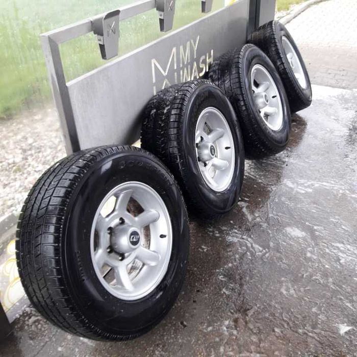 Kompletne alufelgi z oponami 6x139,7 245x70x16 et 5. Pajero,Patrol itp