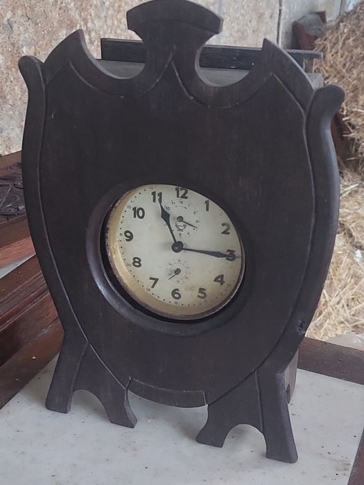 Relógio de mesa antigo