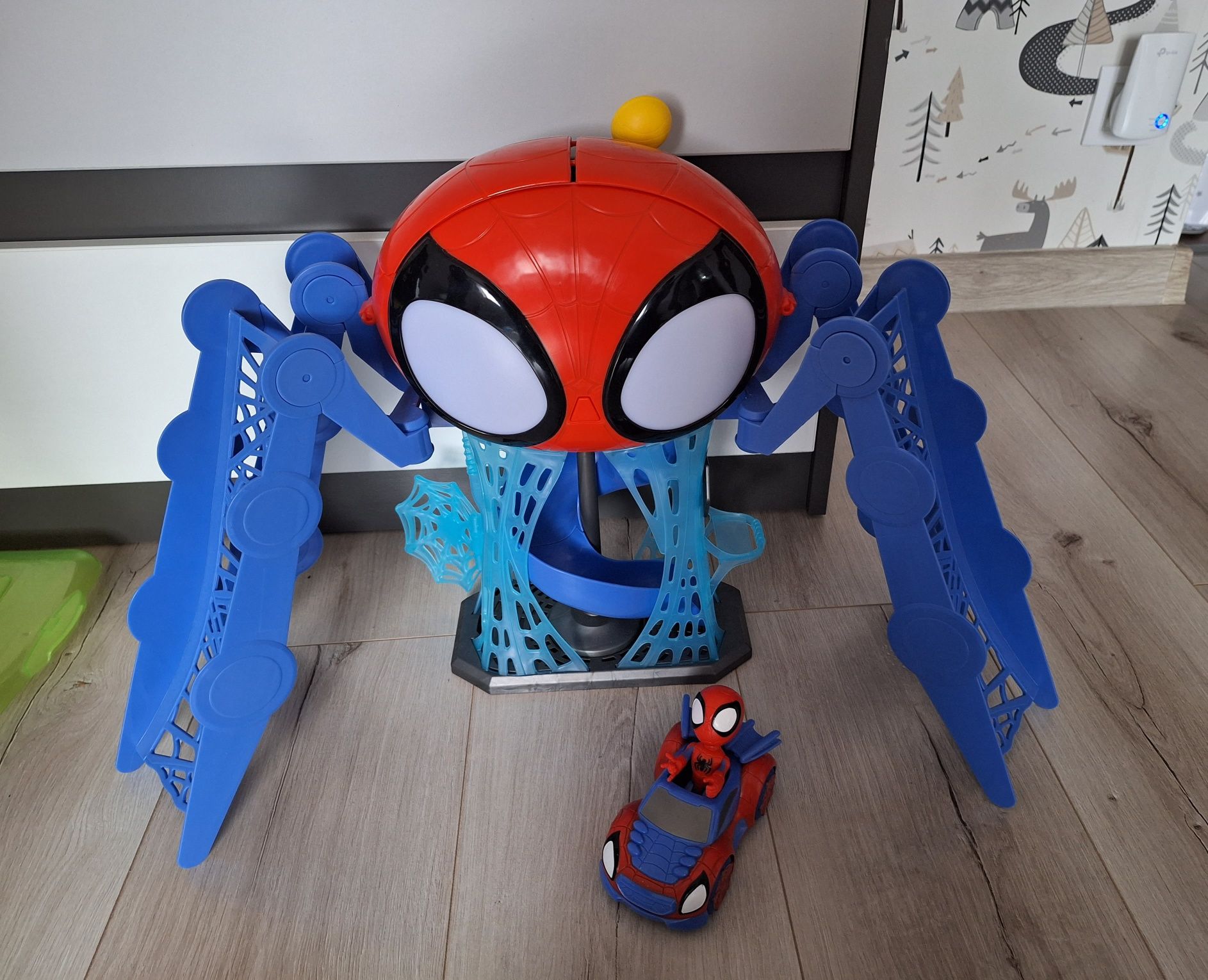 Baza centrum pająka spiderman hasbro