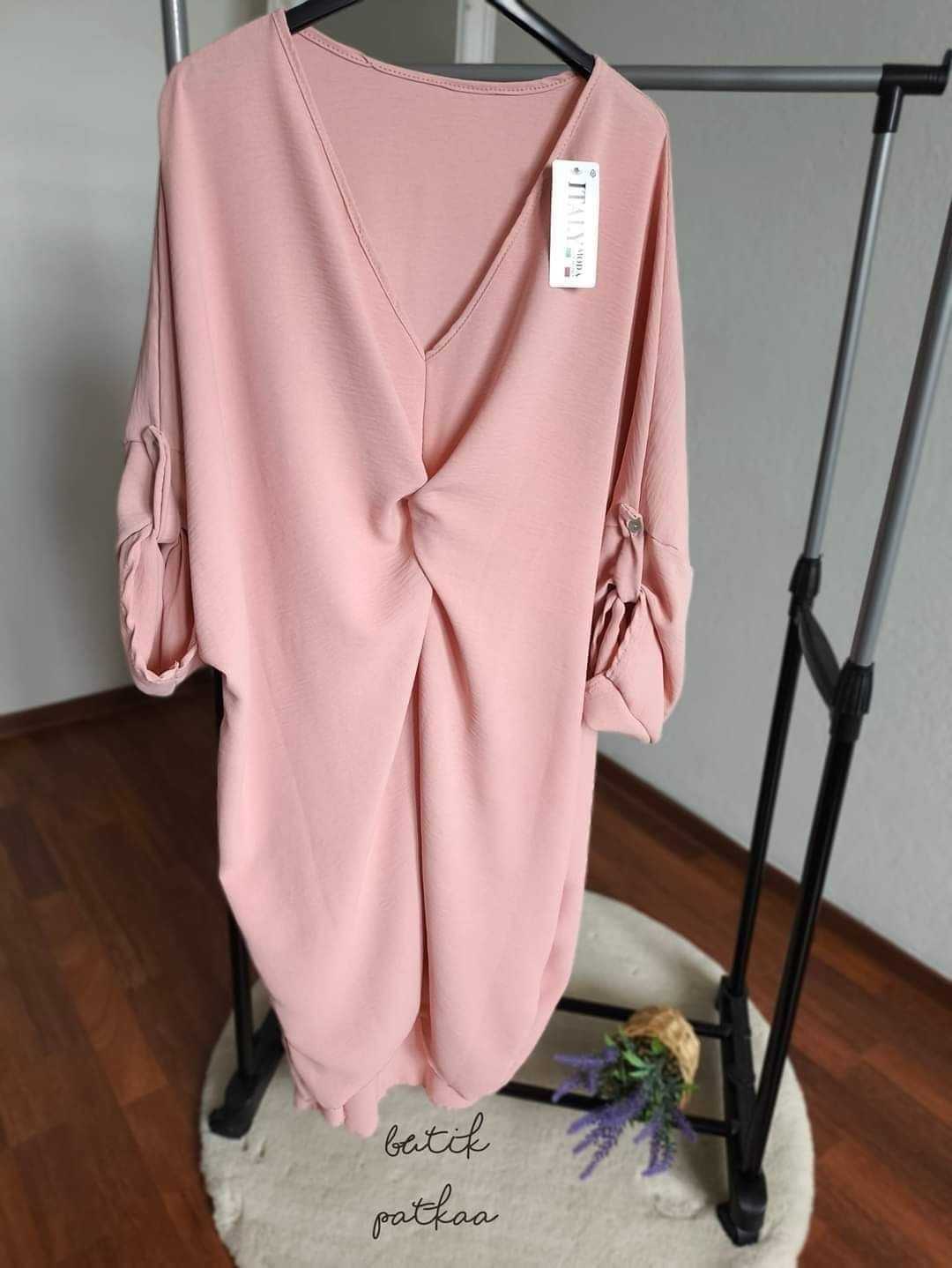 Elegancka sukienka oversize duże rozmiary