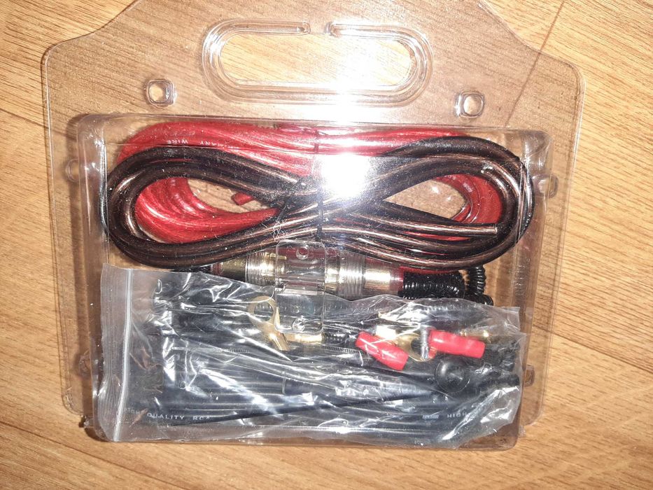 Nowy Zestaw audio do wzmacniacza radia 2x RCA cinch długość-5m LTC