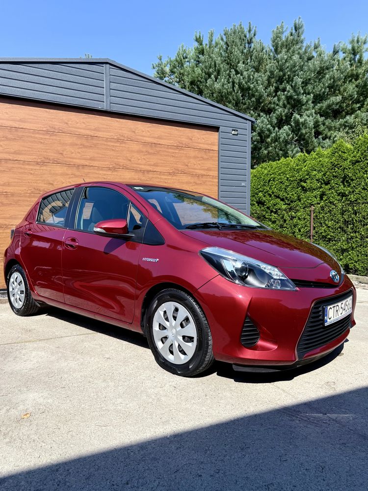 Toyota Yaris Hybryd Automat 1,5 73 km